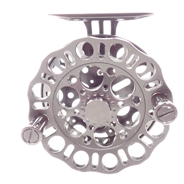 インヴィクタ クロダイ ＭＢリミテッド８５